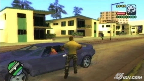 986529_altpic_3.webp Grand Theft Auto: Vice City PlayStation 2 (használt)