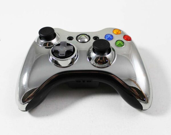 x360_chrome_silver_ctl_p_tp1q5u Microsoft Xbox 360 Vezeték nélküli kontroller – Chrome Silver Special Edition (Használt)